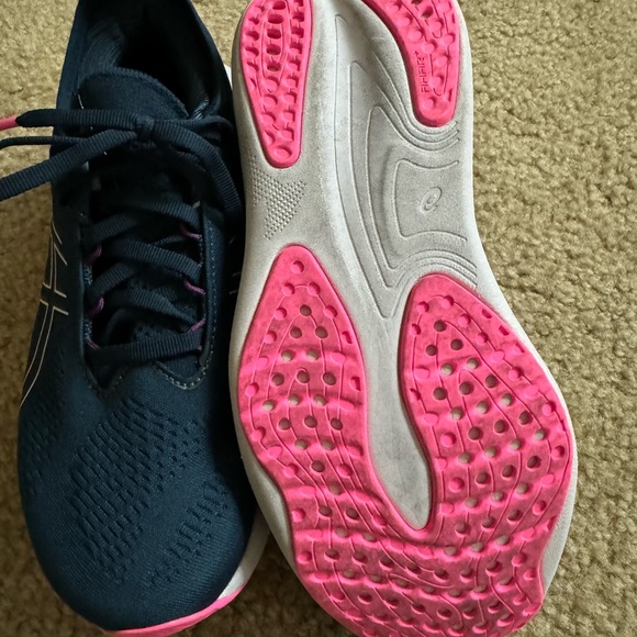 Basics Gel Nimbus 25 - Picture 5 of 11